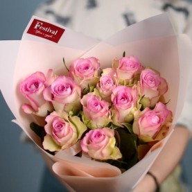 Букет крупных розовых роз (Голландия)